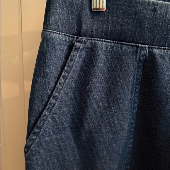 Pure Jill Indigo Denim Wide Legged Capris - Picture 3 of 9